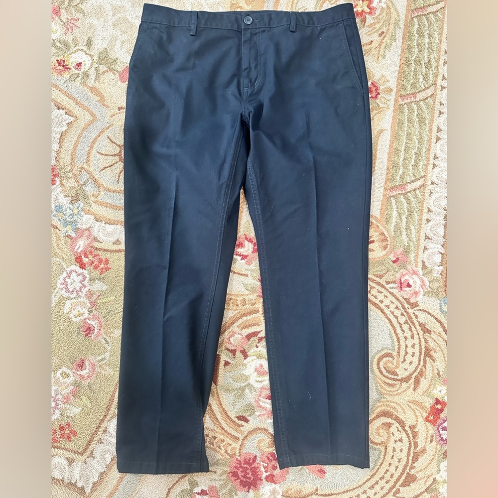 Men’s black 38 x 30 Old Navy athletic soft wash pants